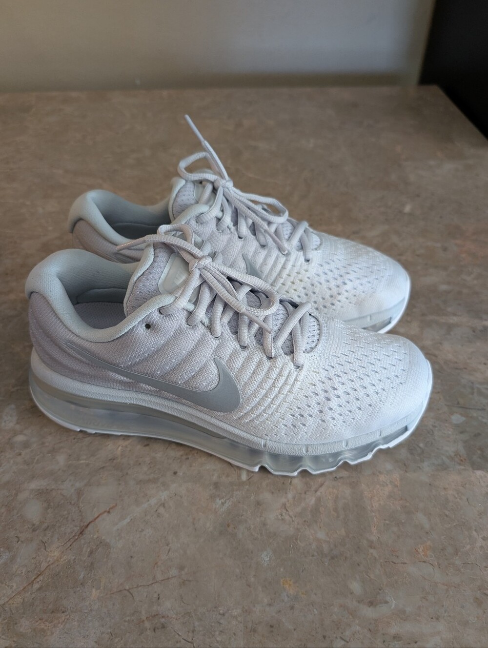 Nike Air Max 2017 Pure Platinum Colorway #849560-009 Running Shoes Women Size 7